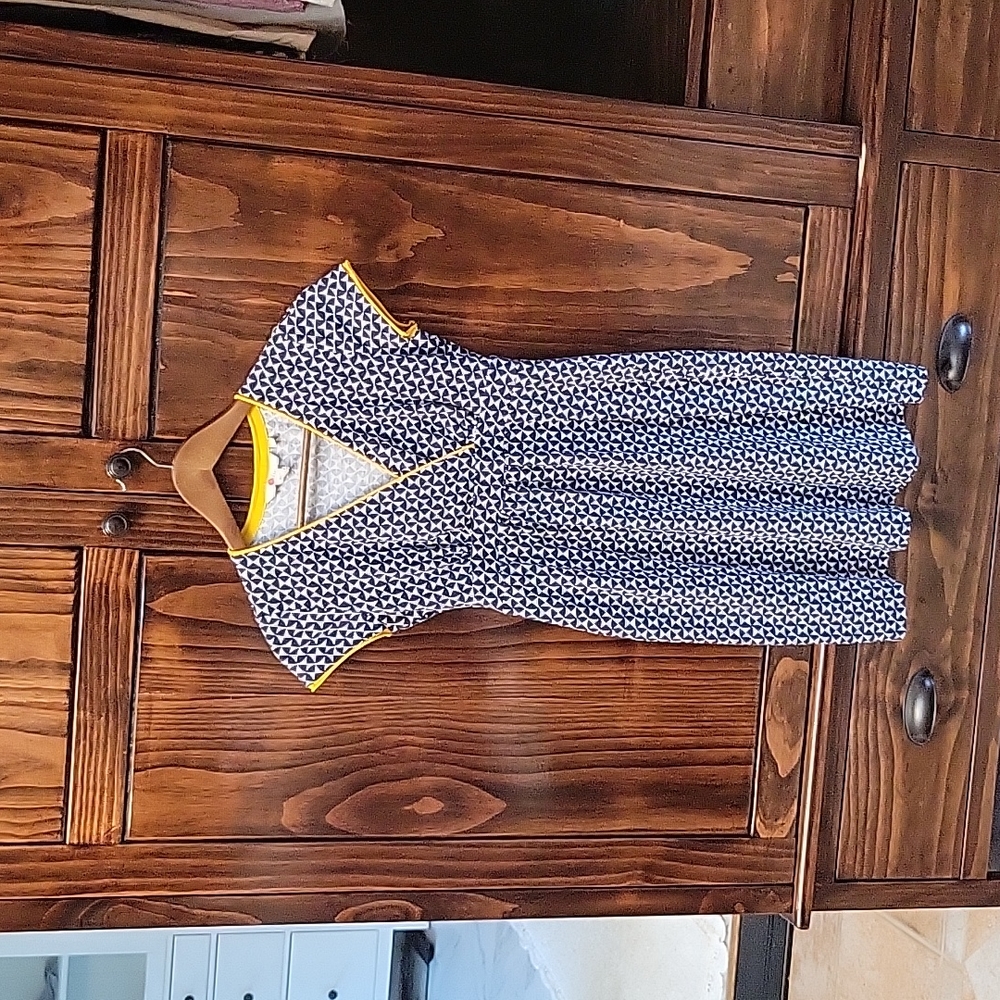 Boden Surplice Geometric Mosaic Print Jersey Knit Dress Size 2 Petite